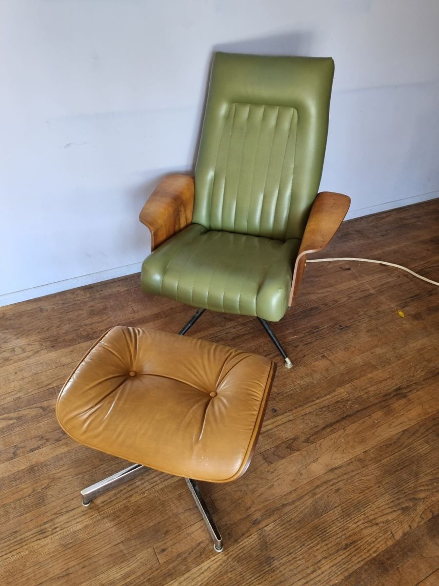 Vintage Charlton Lounge Chair and Ottoman