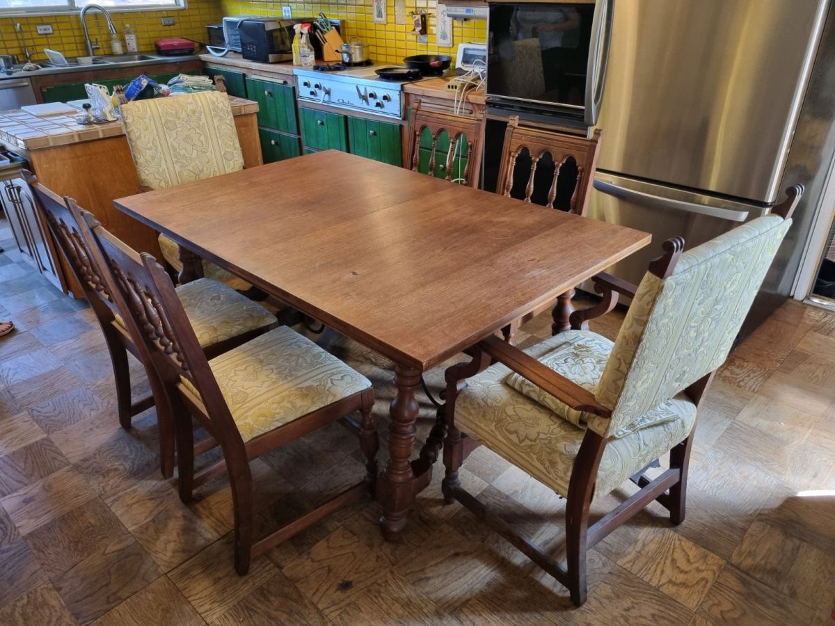 Vintage Spanish-Style Dining Table with 6 Chairs – Draw-Slide Table