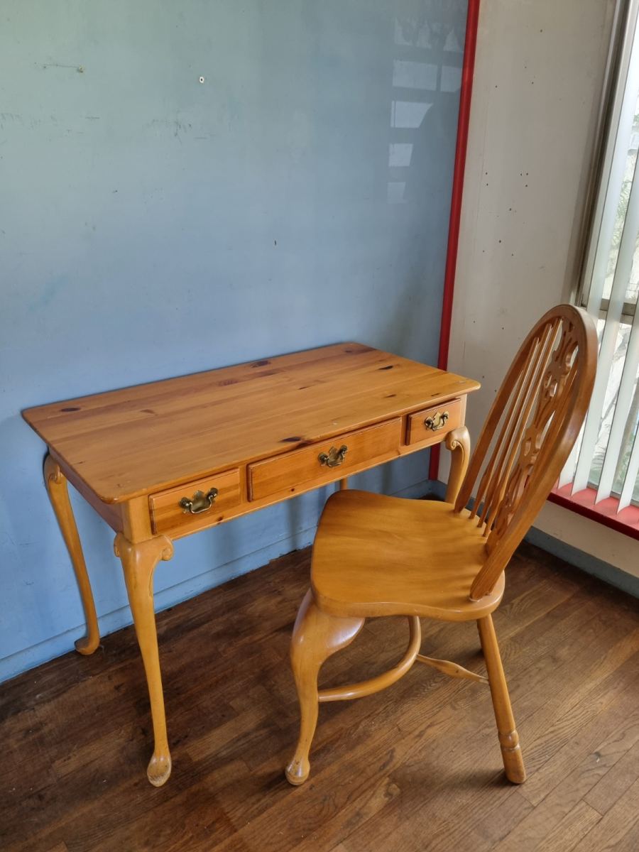 Solid-Wood Writing Desk Set